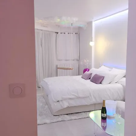 Love Room A 30 Mn Des Plages Et De Vannes Questembert Exterior photo